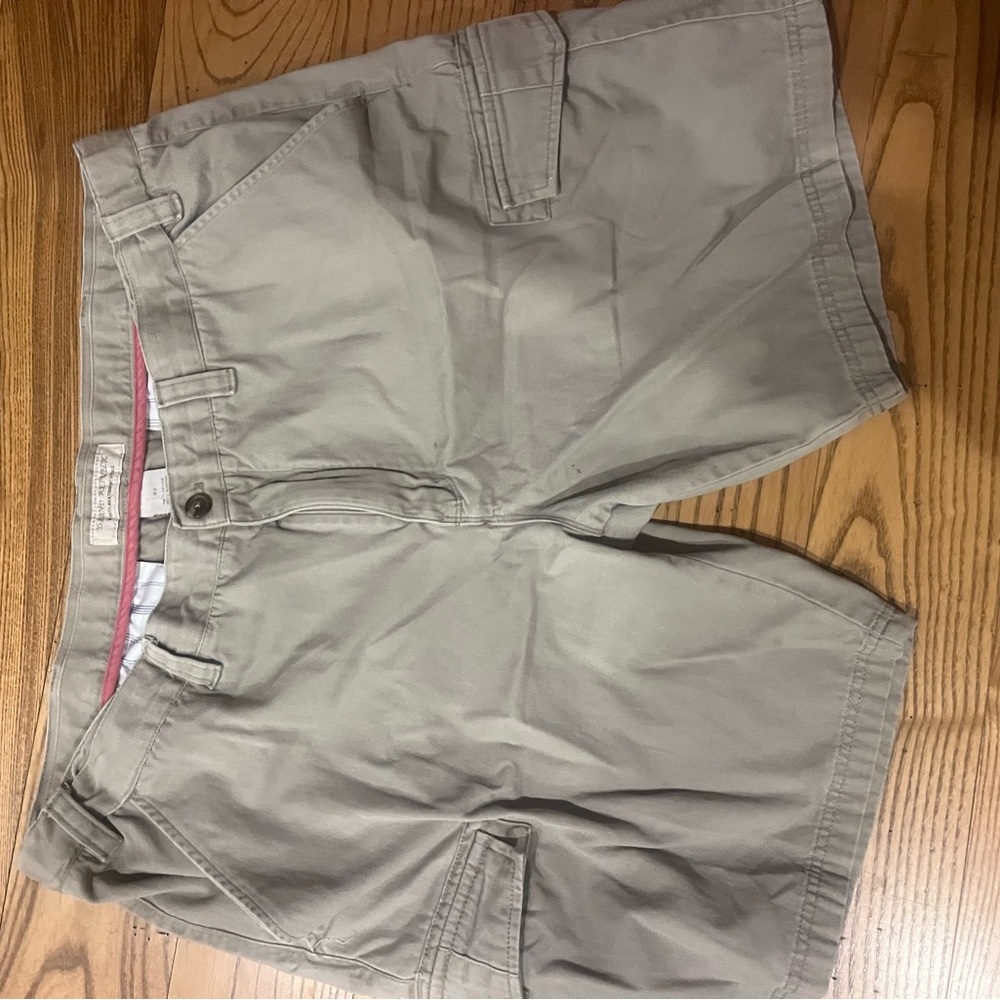 Island Republic Men's Gray Cargo Shorts